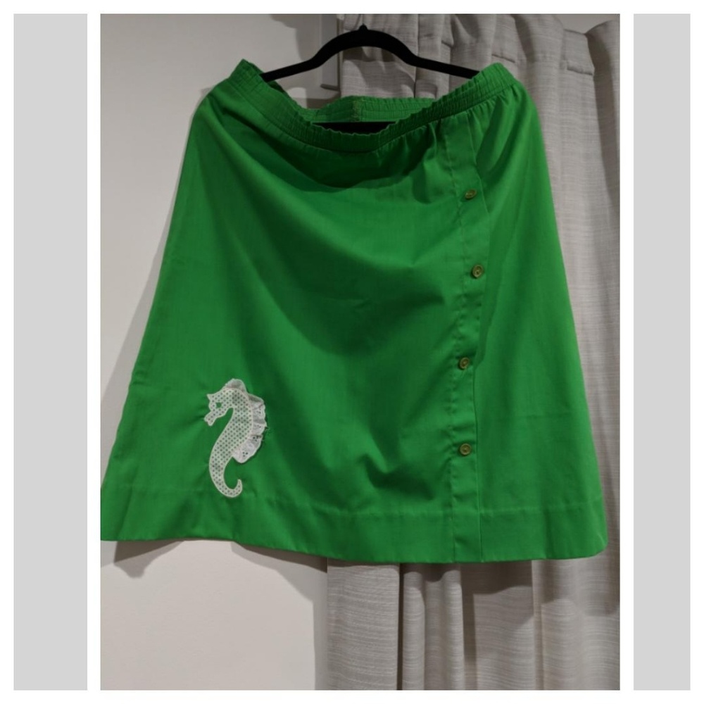 Wounded vintage A-line skirt, Kelly green seahorse